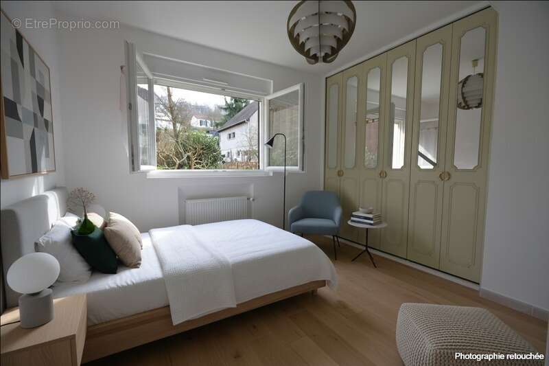 Maison à SAINT-REMY-LES-CHEVREUSE