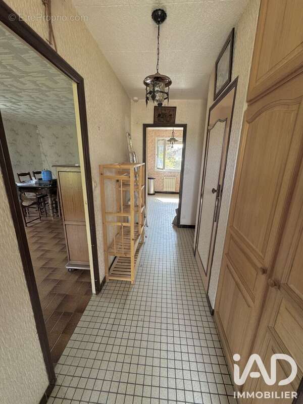 Maison 81 m² à Marigny-Le-Chatel  - photo 4