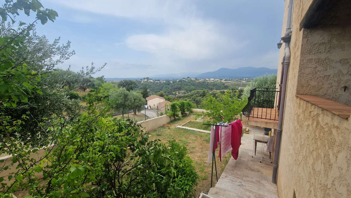 Cagnes sur mer Montaleigne Villa 113 m2 - photo 11