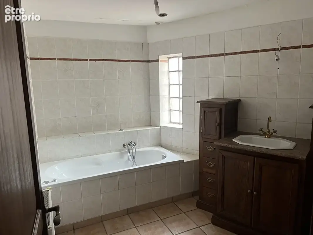 Immeuble à  vendre en plein coeur de SAACY SUR MARNE - photo 5