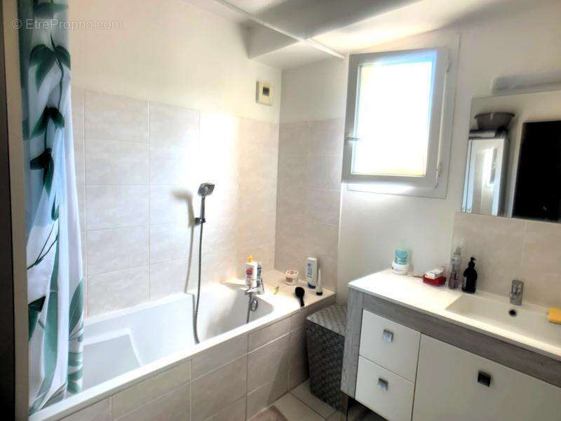 Appartement à VITROLLES