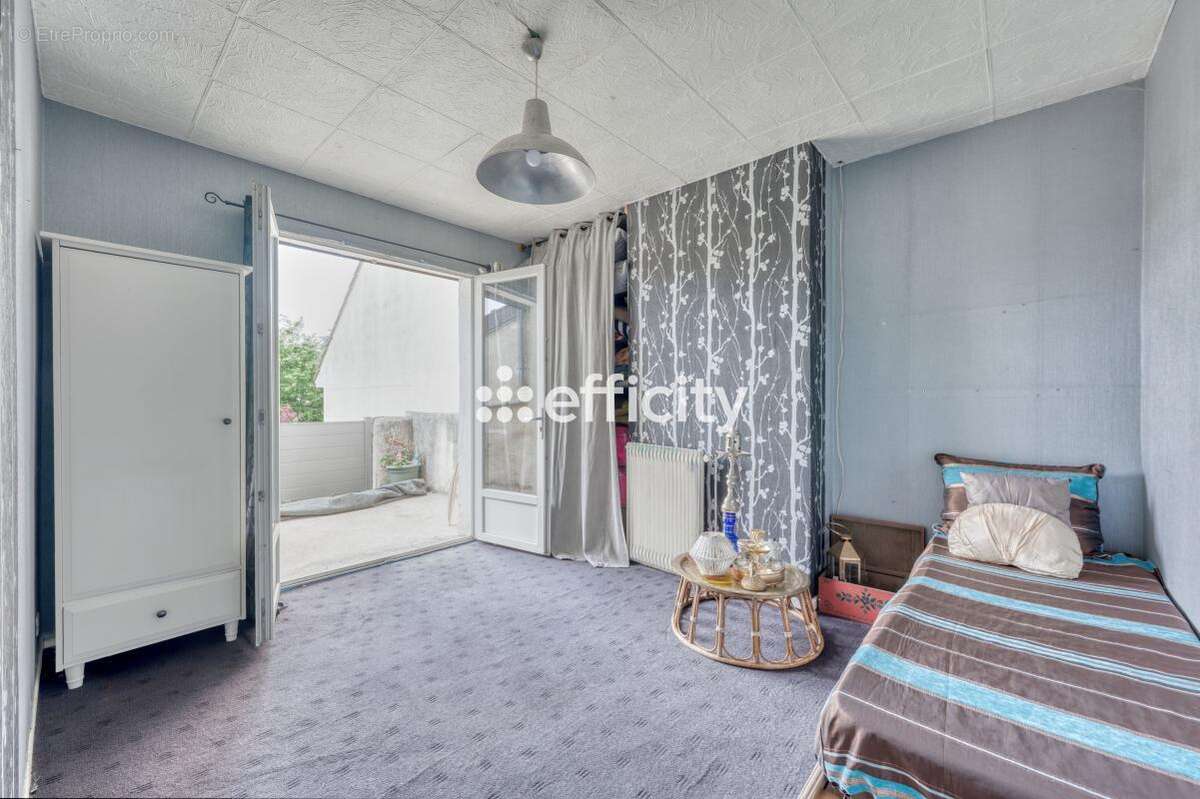 Maison à COMBS-LA-VILLE