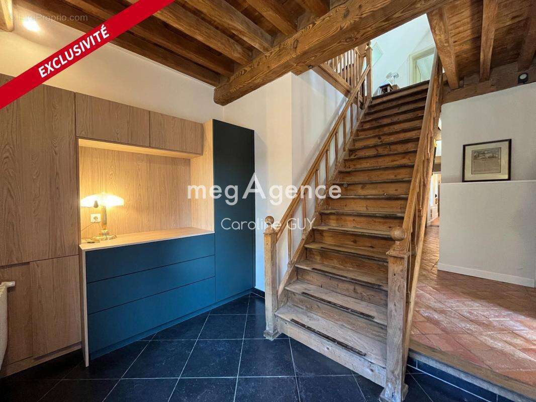 Maison de maître, 267 m2, 5 chambres, jardin et garages - photo 8