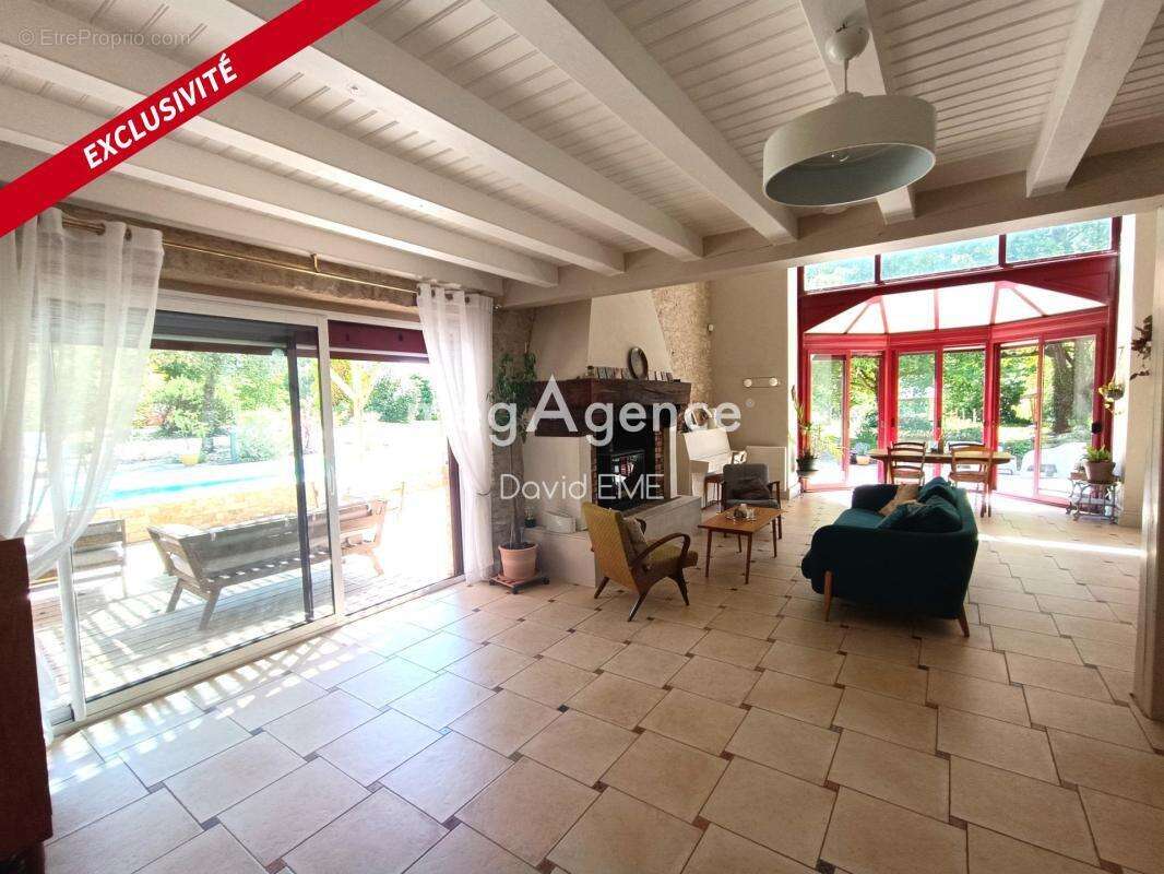 Maison à AIZENAY