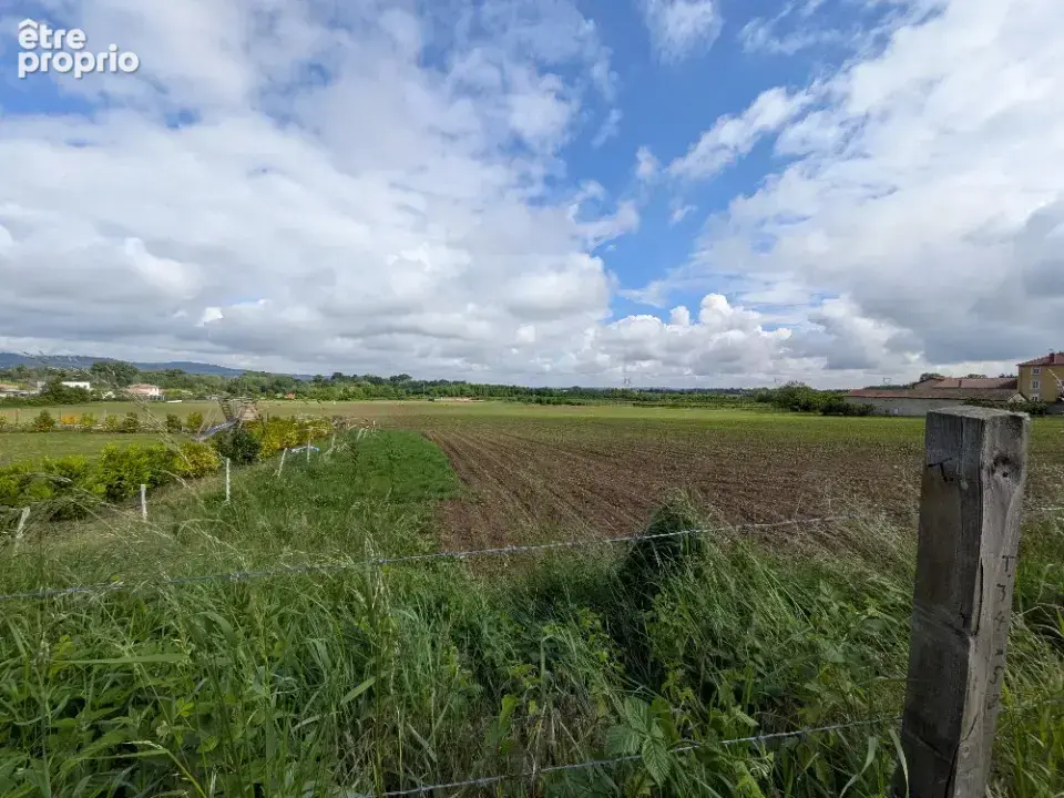 Terrain à MARCILLY-D'AZERGUES