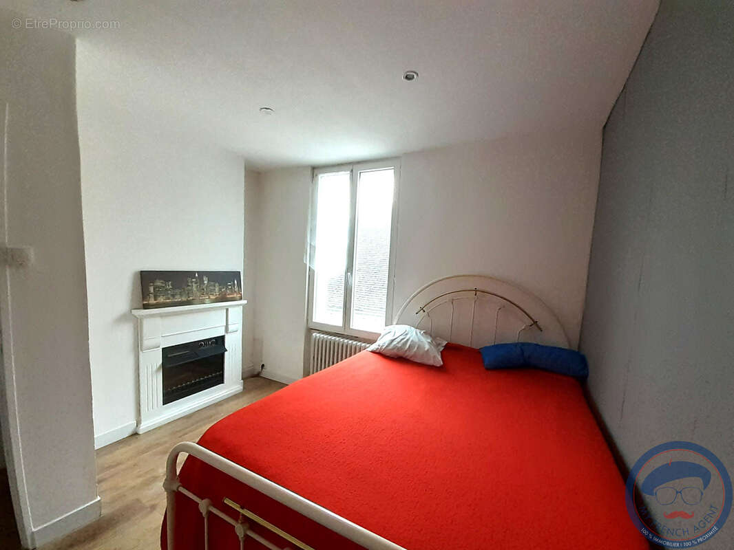 Maison à LES HERMITES