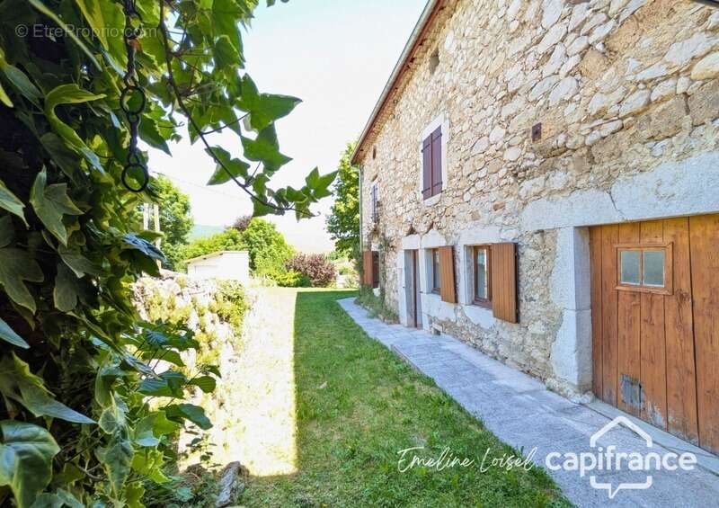 Maison en pierre de 164 m2 - 5 chambres - Jardin arboré et dépendances - Saint Martin en Vercors (26420) - photo 25