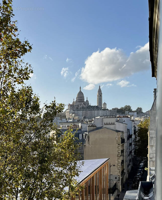Appartement à PARIS-18E