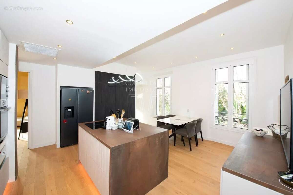 Appartement à LE CANNET