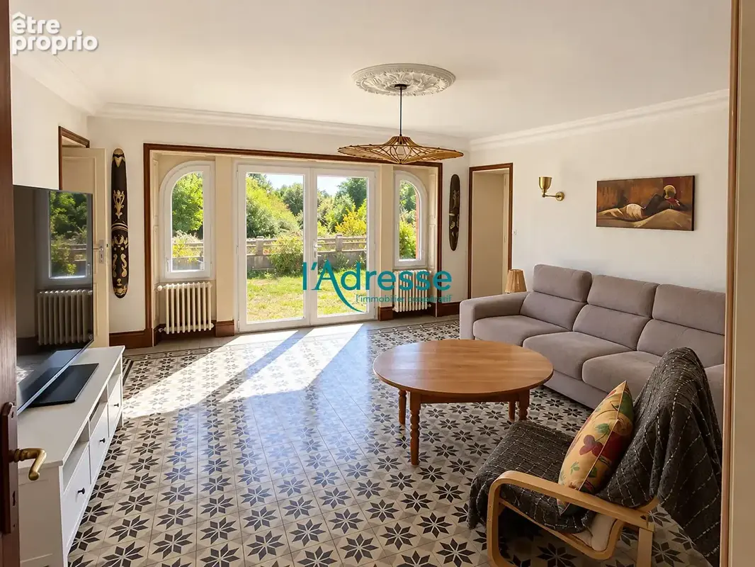 Grande maison familiale sur 9000 m² env. de terrain - photo 2