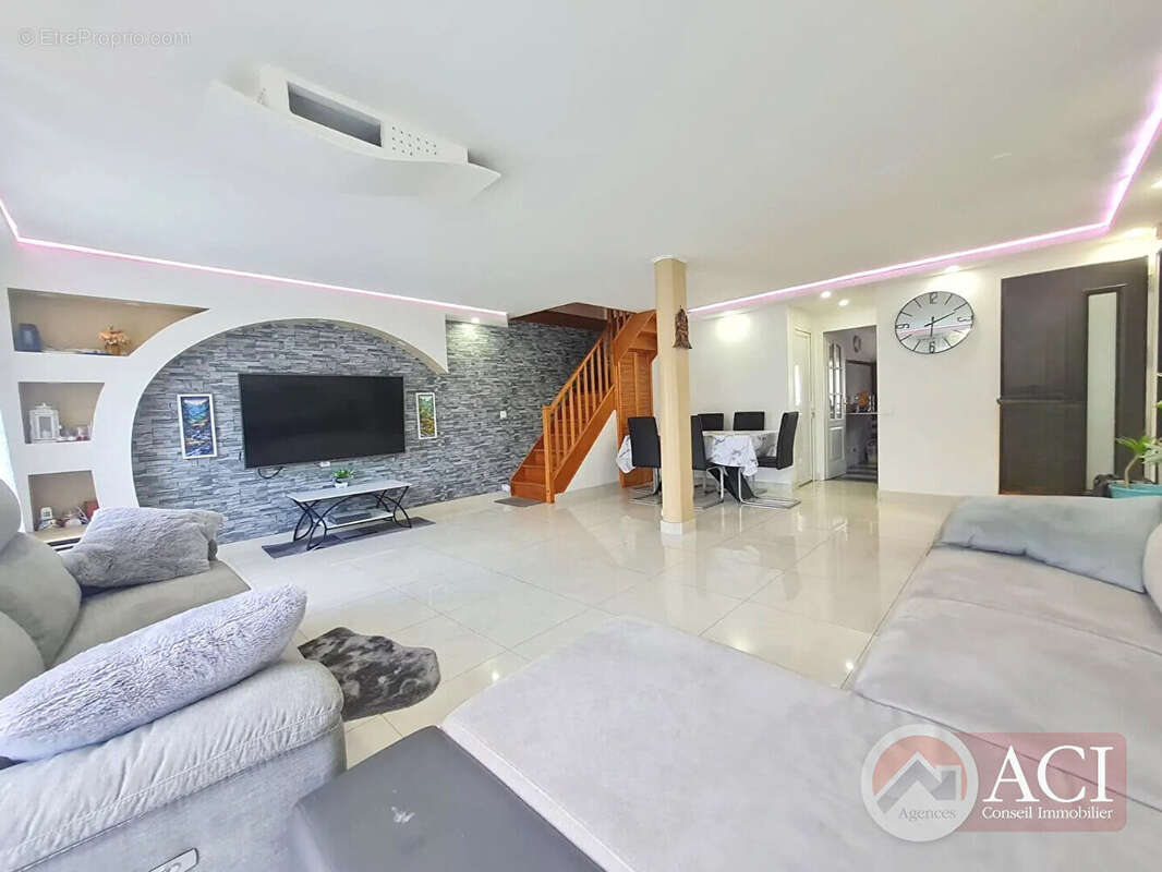 Maison à SAINT-BRICE-SOUS-FORET