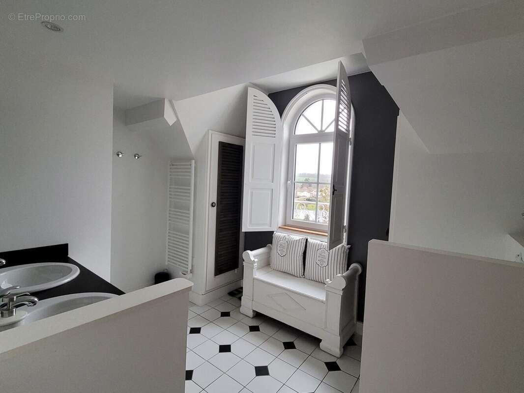 Maison à SAINT-VICTURNIEN