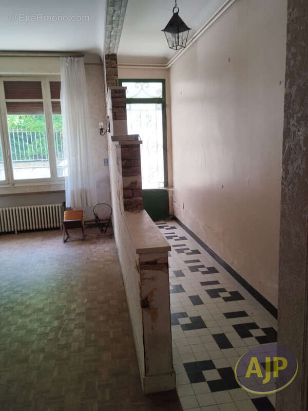 Exceptionnel, maison de 160m2 plein centre avec dépendance grange, atelier et jardin sur Cissac Médoc - photo 5