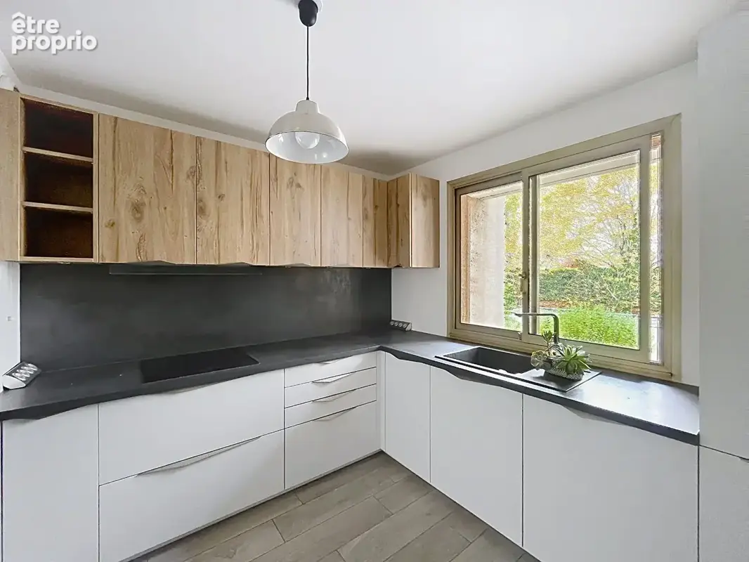 Photo Appartement à Suresnes au prix de 690 000€