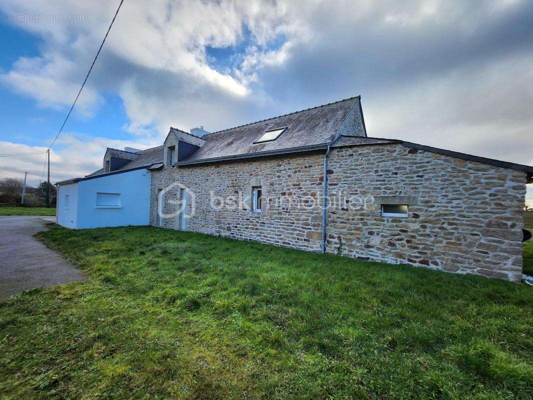 Maison à GRAND-CHAMP