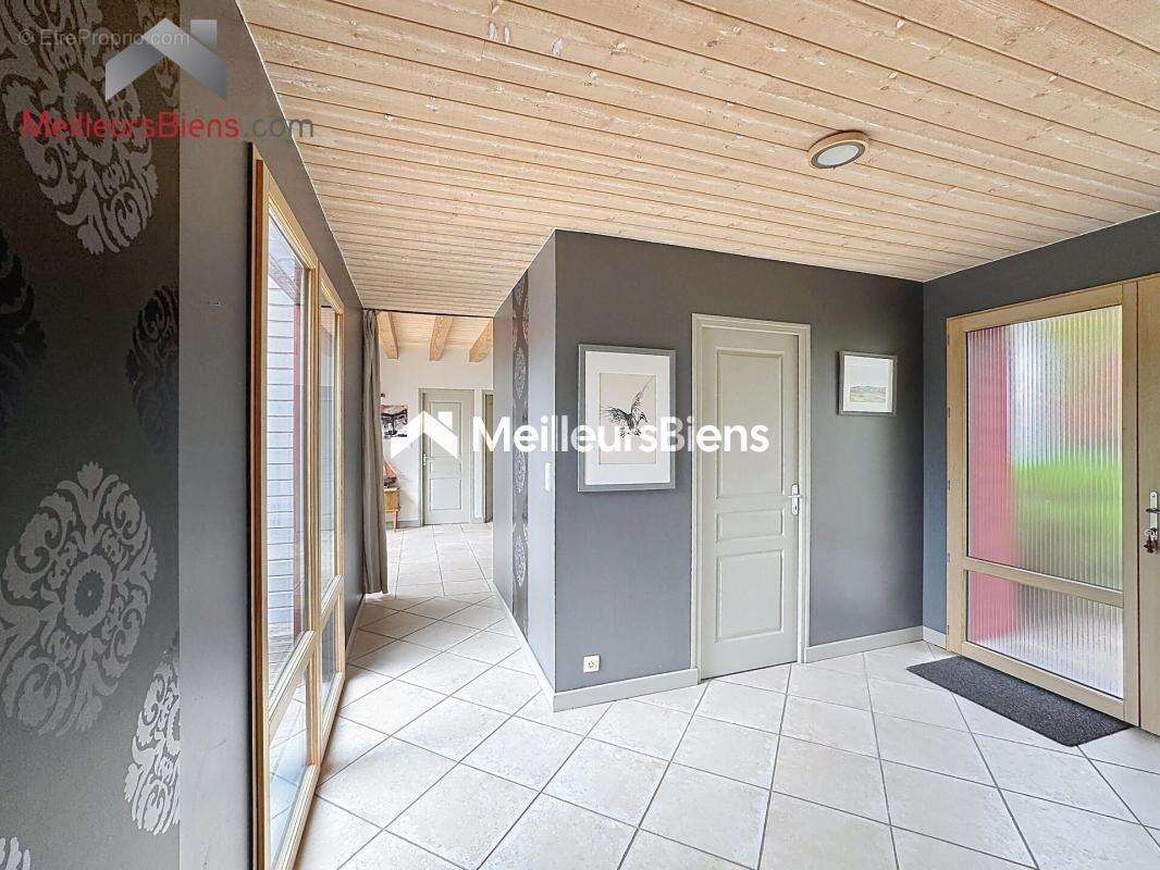 NOUVEAU PRIX ! St Molf Maison ossature bois de 253 m² avec parc arboré, géothermie et accès littoral - photo 9