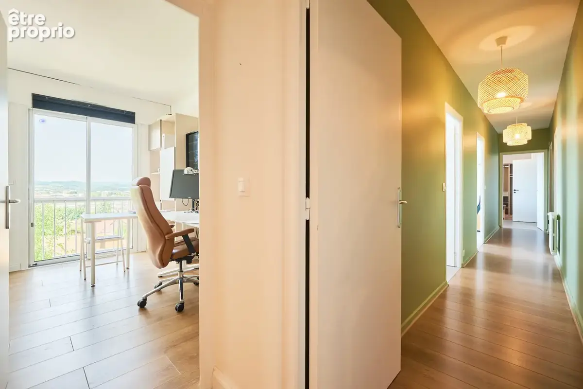 Annecy le vieux dernier etage t5 vue lac - photo 10