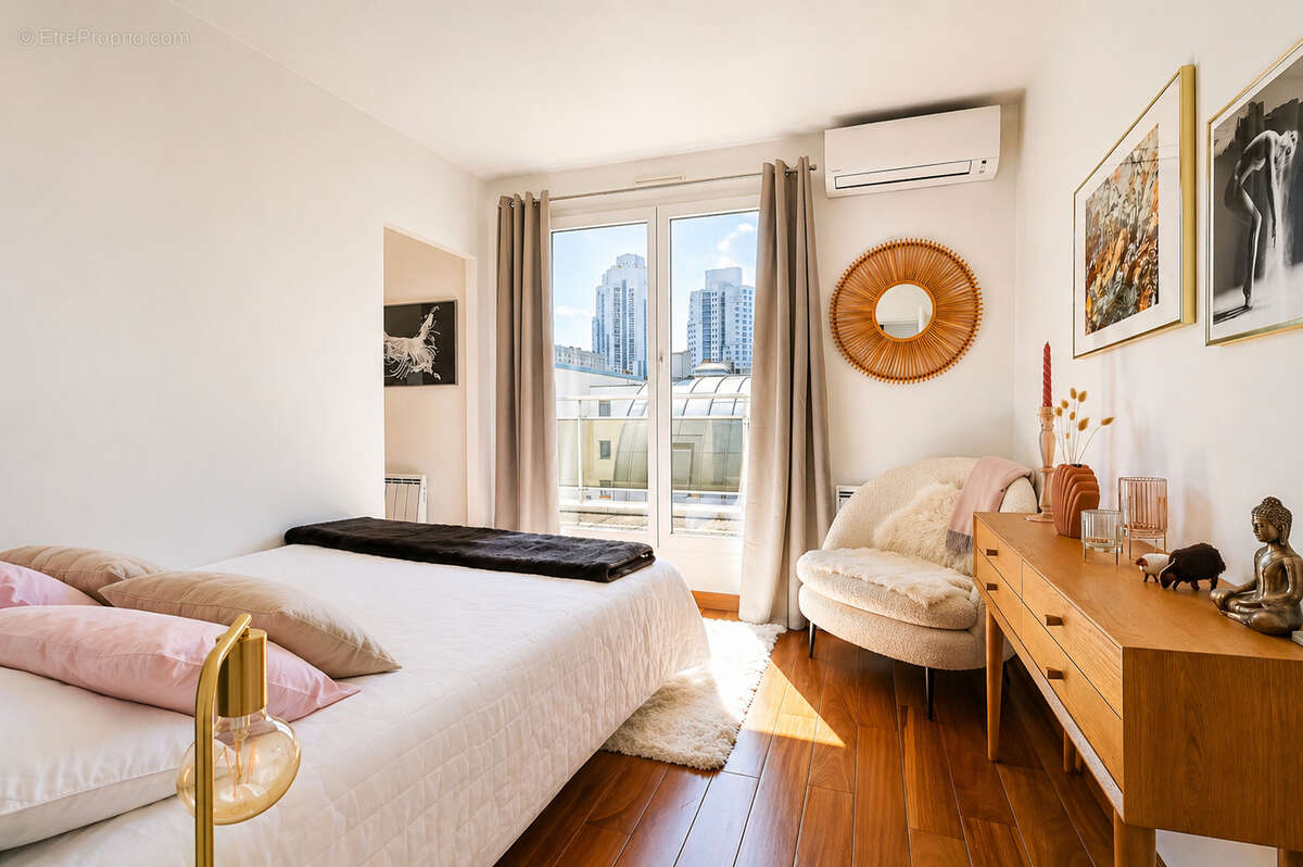 Appartement à PARIS-19E