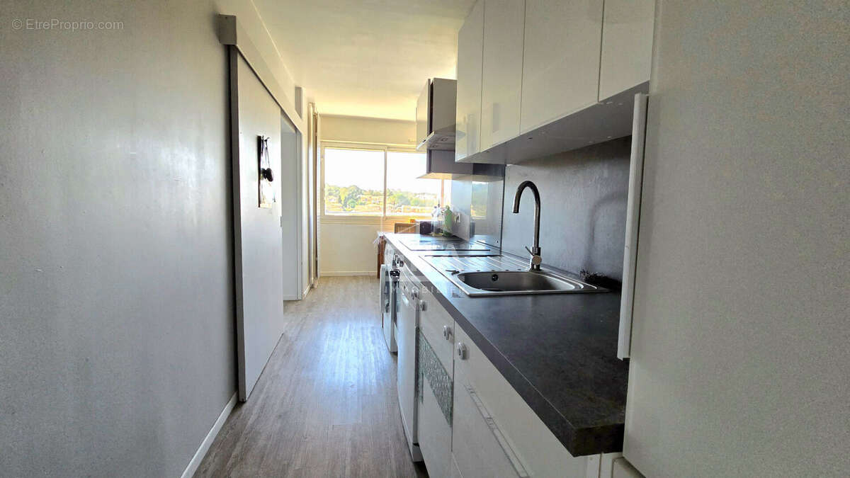 Appartement 79m² à martigues - photo 3