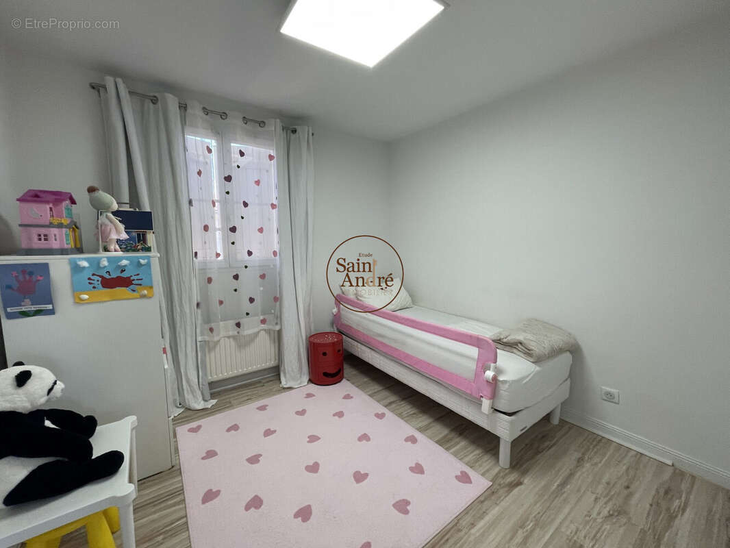 Maison 100 m² à Angouleme  - photo 8
