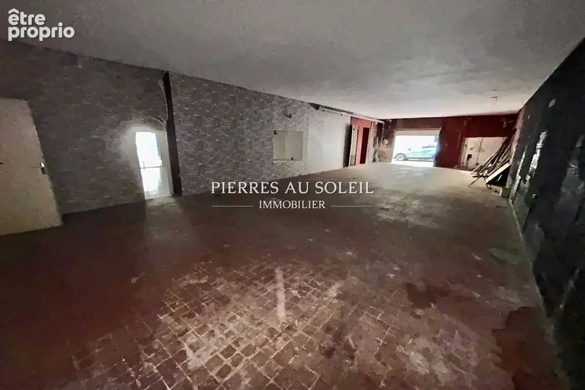 Photo Parking à Bedarieux au prix de 45 000€