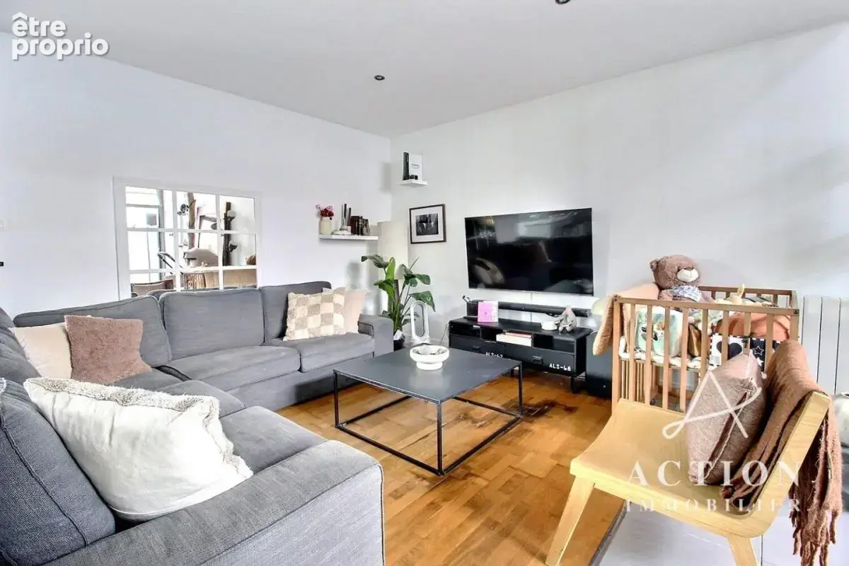 Loft unique de 135 m² – Volume, lumière, extérieur cocooning et parking - photo 4