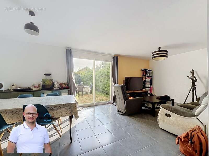 Maison 3 chambres – Jumelée par le garage – Terrain d'environ 450 m² – Saint-Genix-les-Villages - photo 9