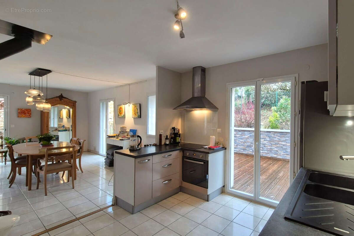 Maison à LE BOIS-D'OINGT