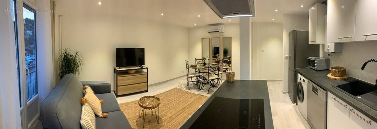 Appartement à VALLAURIS