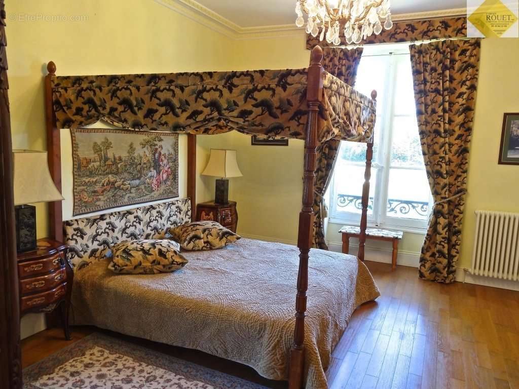 Maison à TOURNON-SAINT-PIERRE