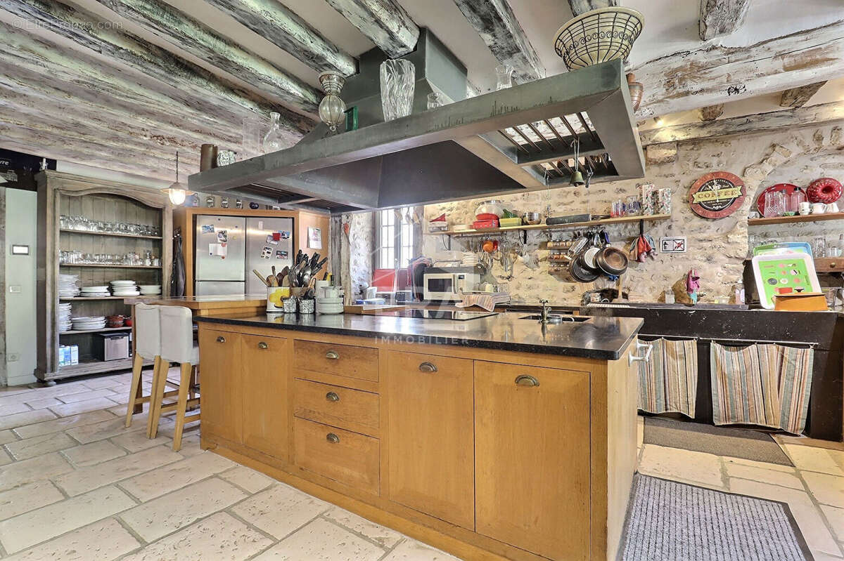 Maison 350m² à gouillons - photo 4