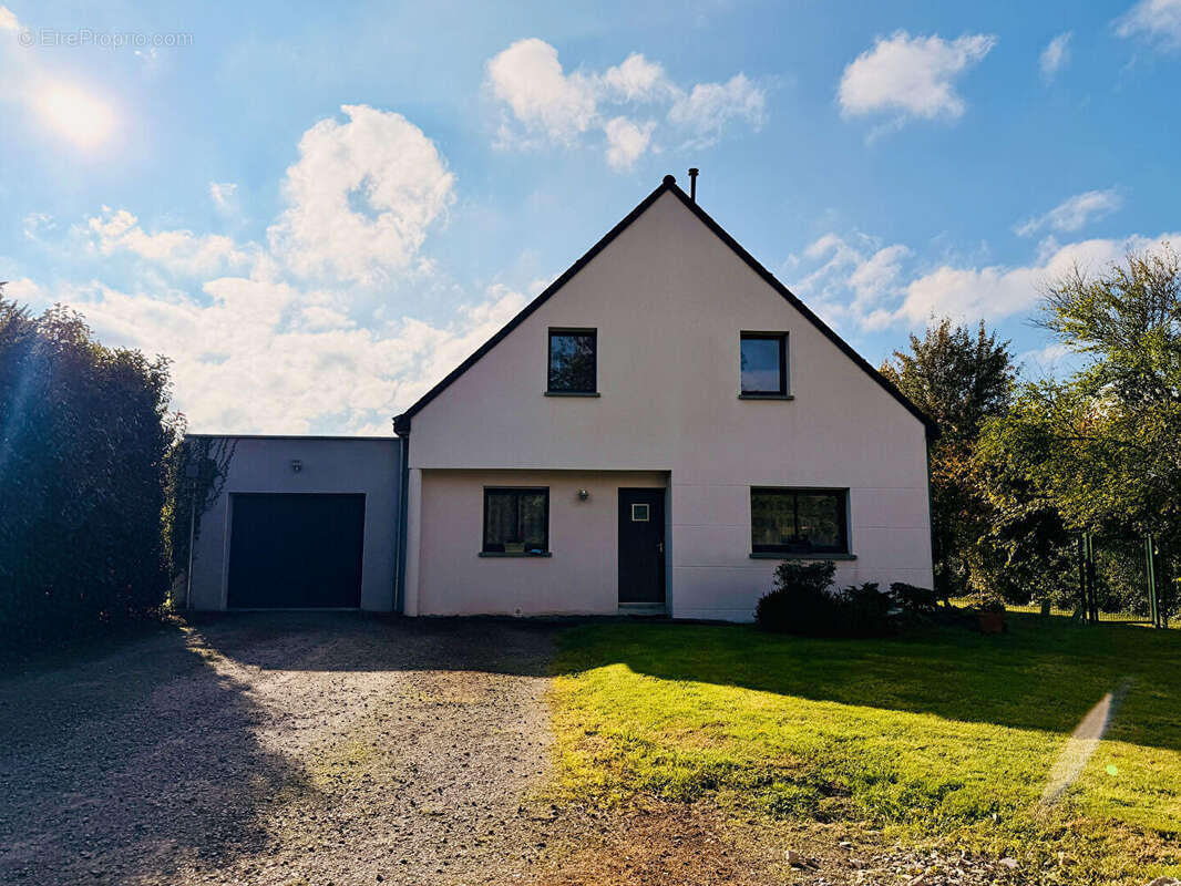Maison à MESSAC