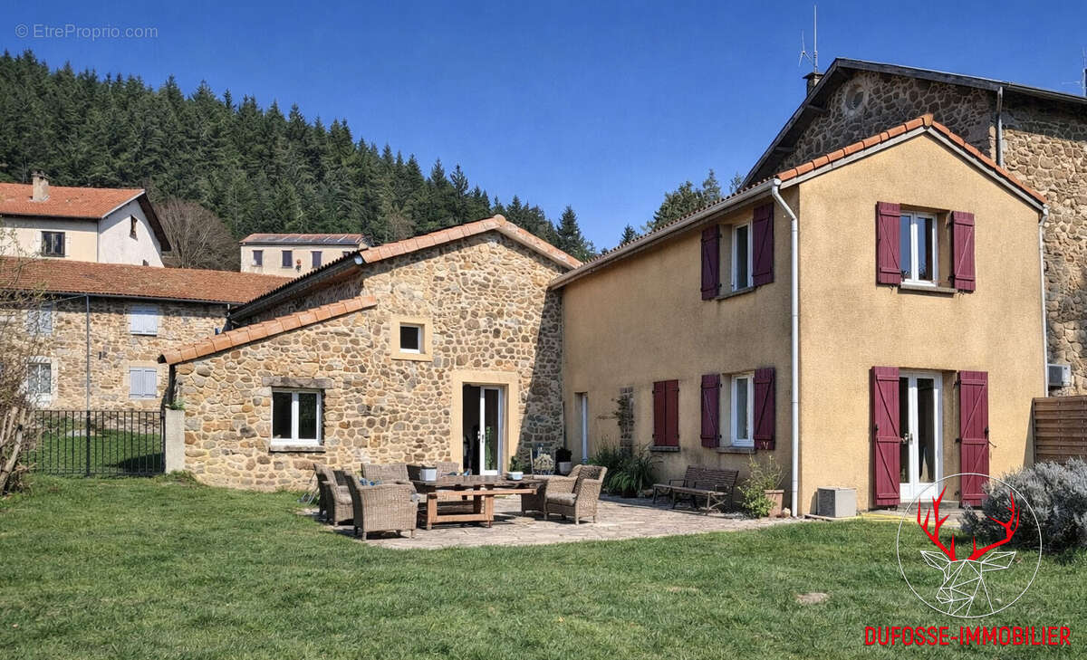Maison à SAINT-JEAN-ROURE