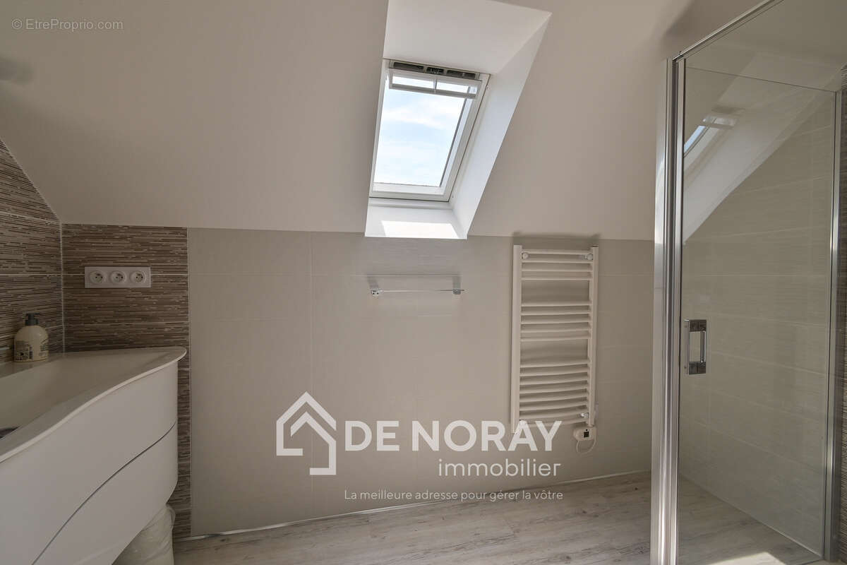 Propriété de 3 maisons + espace équestre sur 3,5 hectares - photo 13