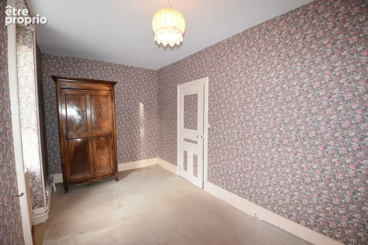 Maison à vendre 7 pièces GENELARD (71) - photo 8