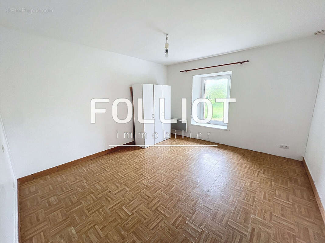 Maison à CERISY-LA-SALLE