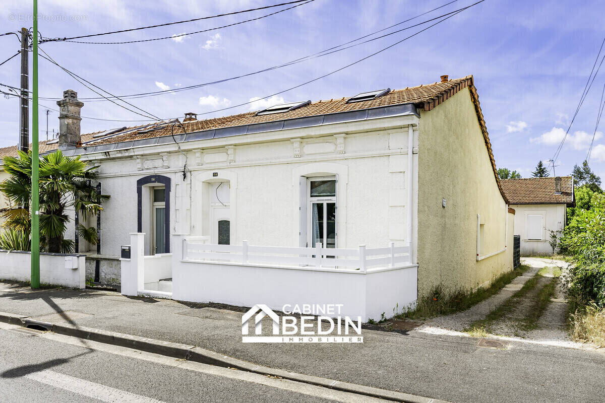 Maison à SAINT-MEDARD-EN-JALLES