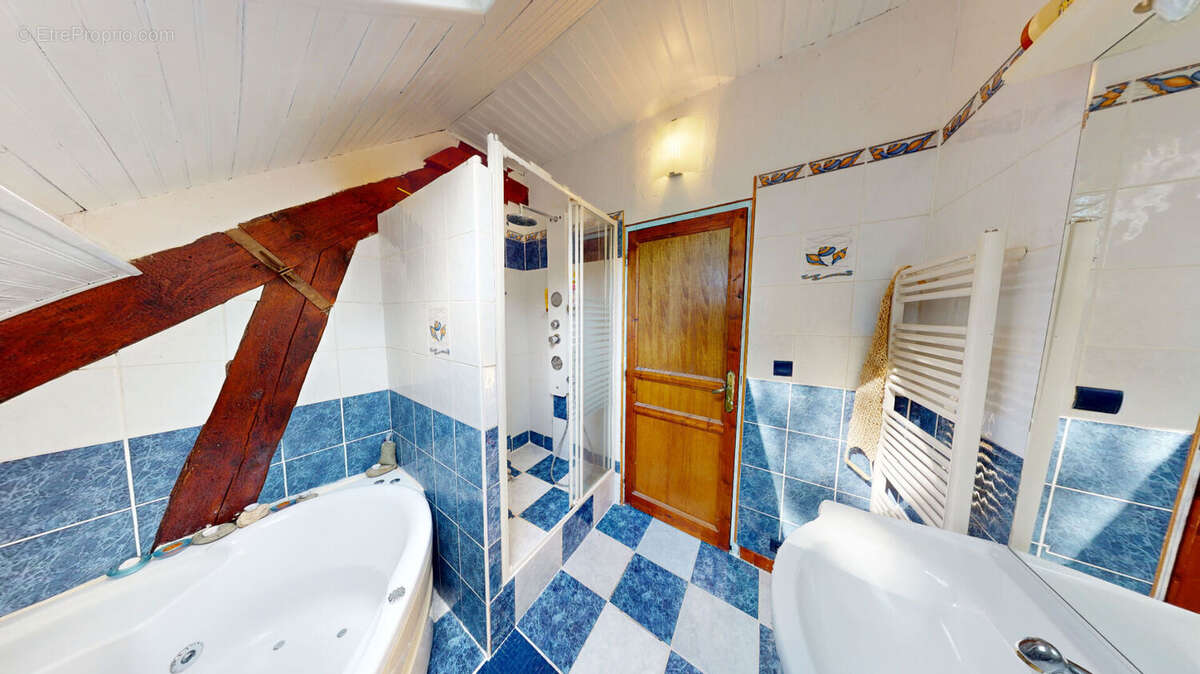 Maison de 230m² à Saint Chéron - photo 9