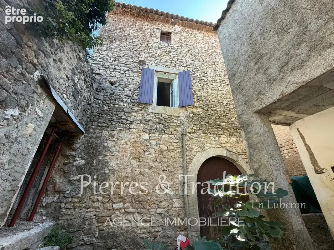 Céreste, maison de village de 200 m² avec remise et caves - photo 2