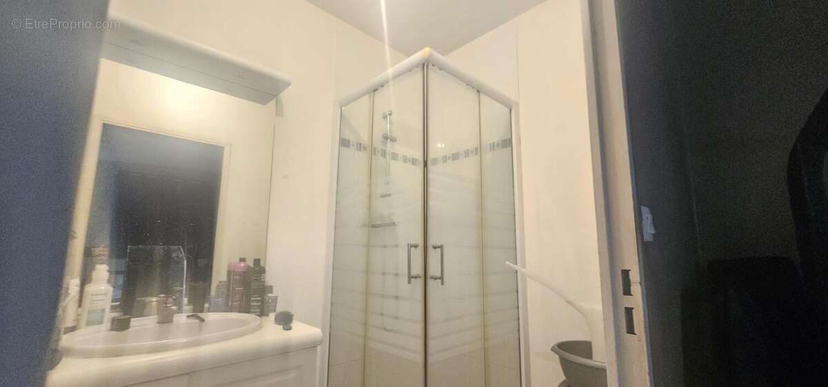 Appartement à DECINES-CHARPIEU