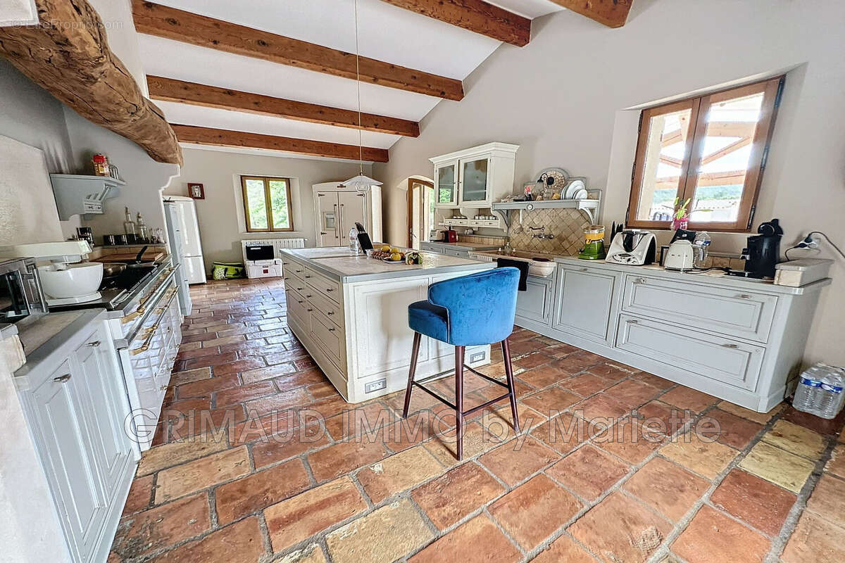Maison à PLAN-DE-LA-TOUR
