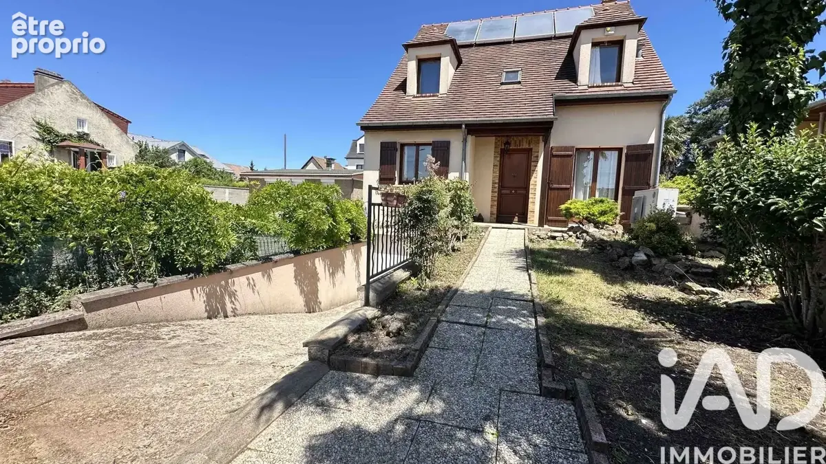 Photo 1 - Maison à SARTROUVILLE