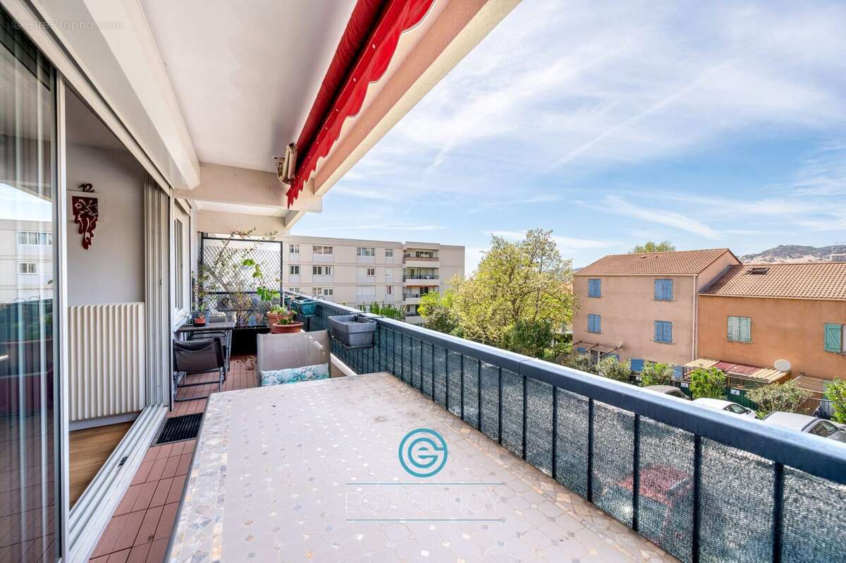 Appartement à MARSEILLE-16E