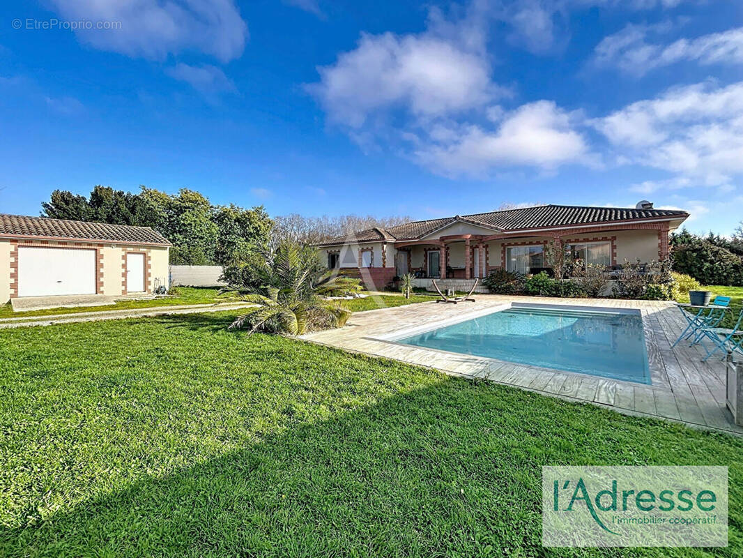 Maison à SAINT-JORY