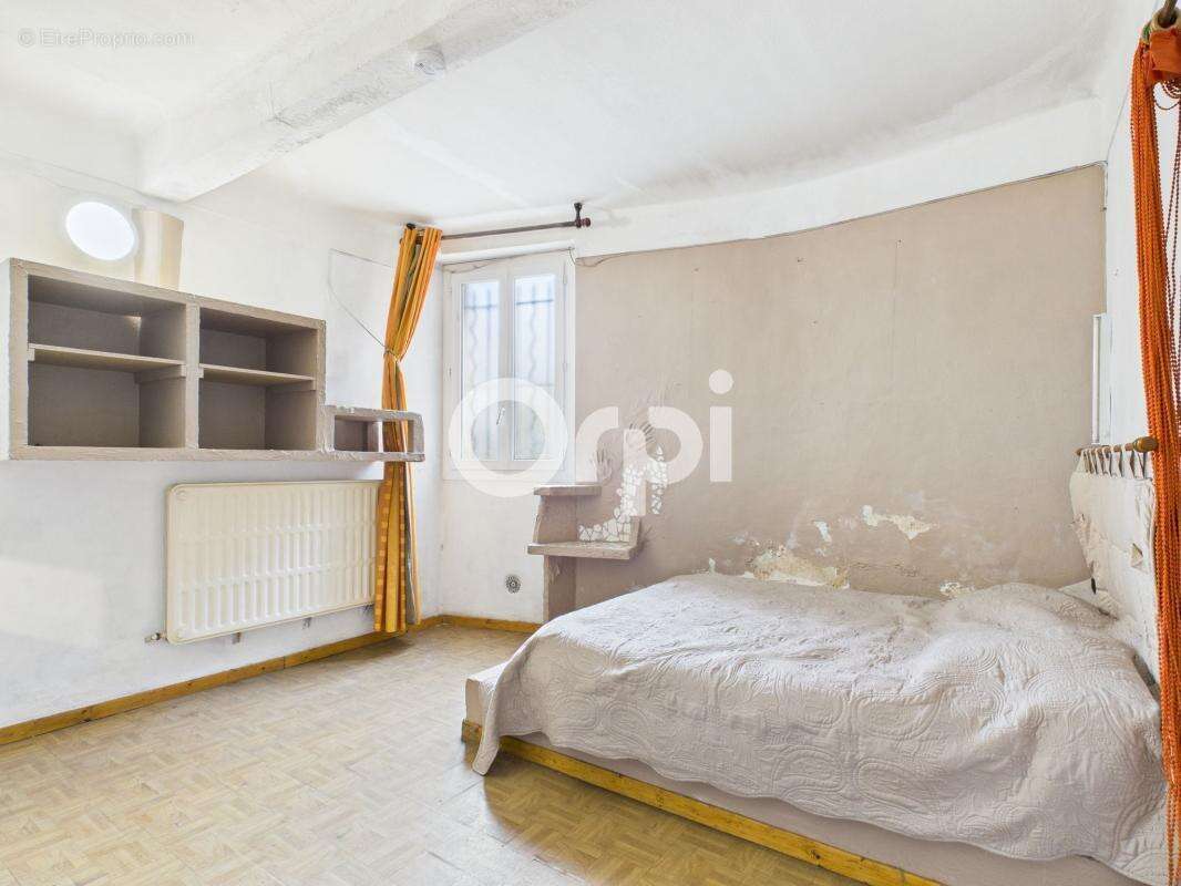 Maison à MONTAUROUX