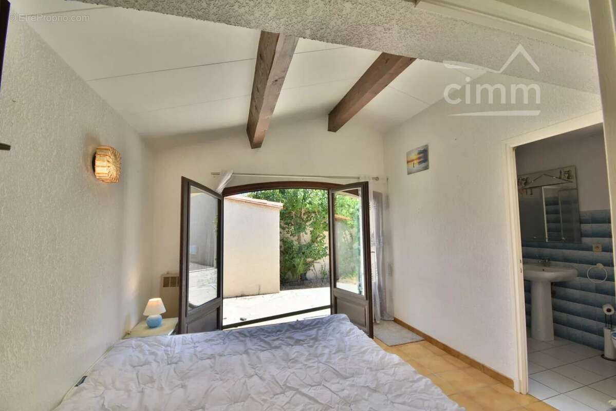 Vente - saint cyprien plage - belle villa 4 faces  - piscine - 6 pieces - 66750 - pyrenees orientales - region occitanie - photo 10