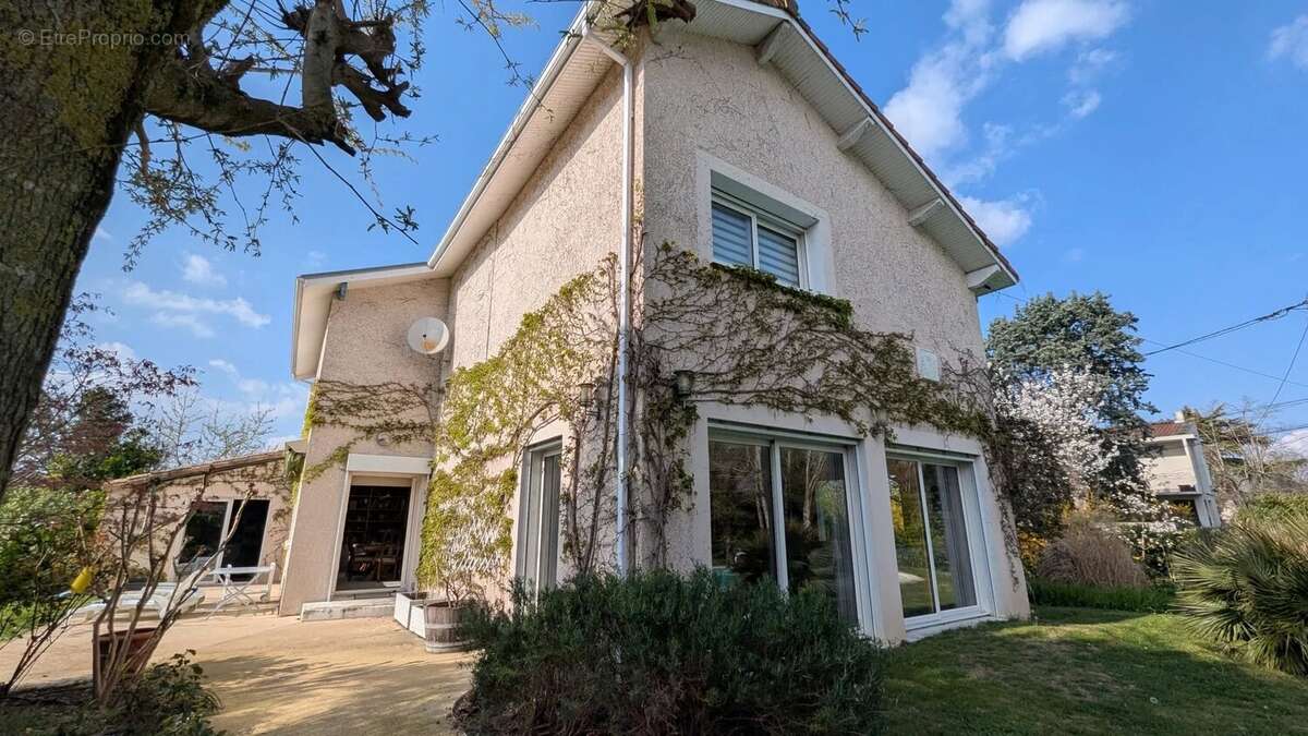 Maison à VILLENEUVE-TOLOSANE