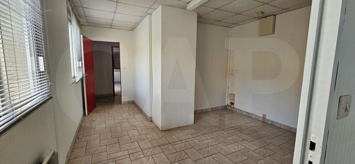 Autre à SAINT-JACQUES-DE-LA-LANDE