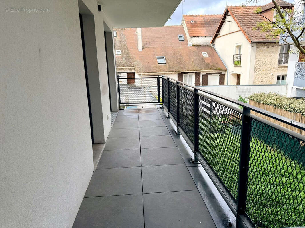 Appartement à BRIE-COMTE-ROBERT