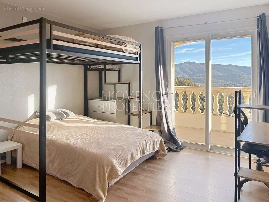 Maison à PIGNANS